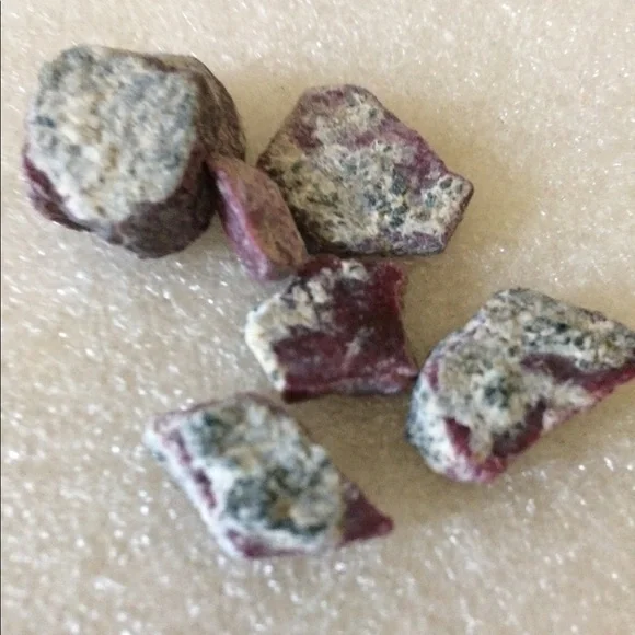 Rough ruby - Picture 4 of 4